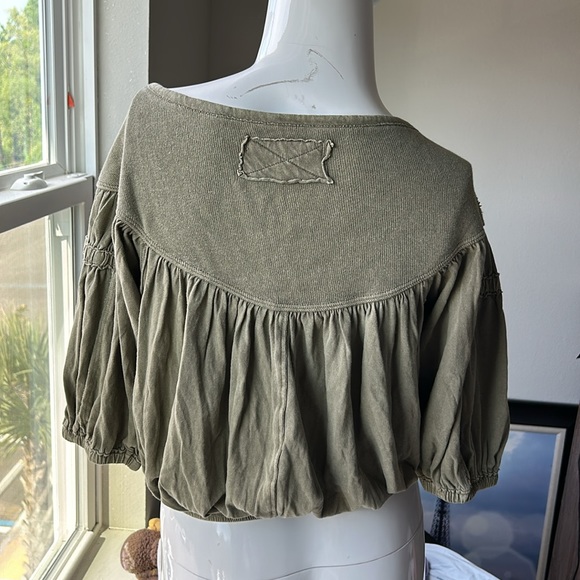 WE THE FREE SHIRT TOP BLOUSE SIZE XS NWOT - Picture 2 of 6